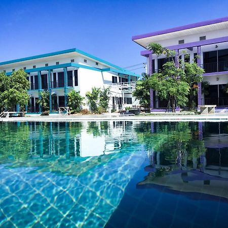Menam Resort Nakhon Pathom Ngoại thất bức ảnh