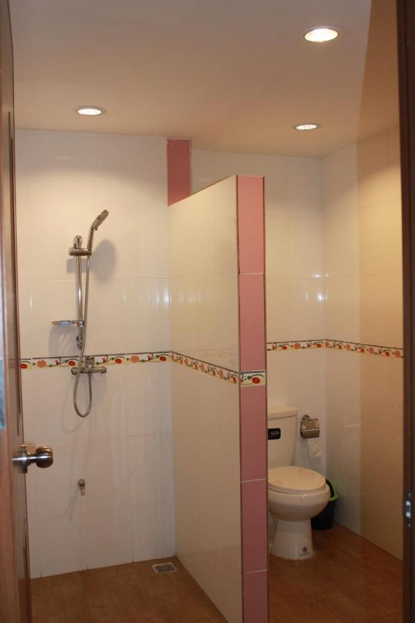 Menam Resort Nakhon Pathom Ngoại thất bức ảnh