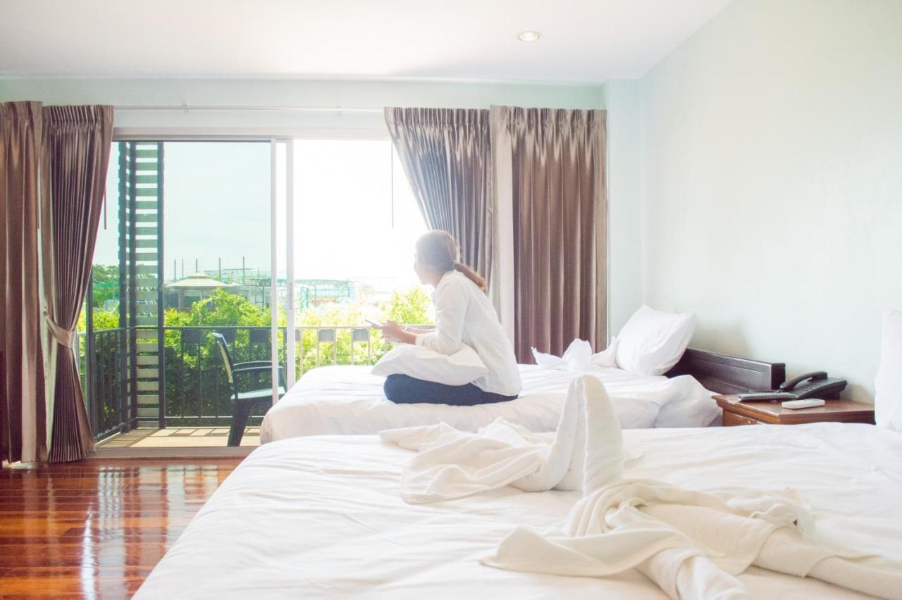 Menam Resort Nakhon Pathom Ngoại thất bức ảnh