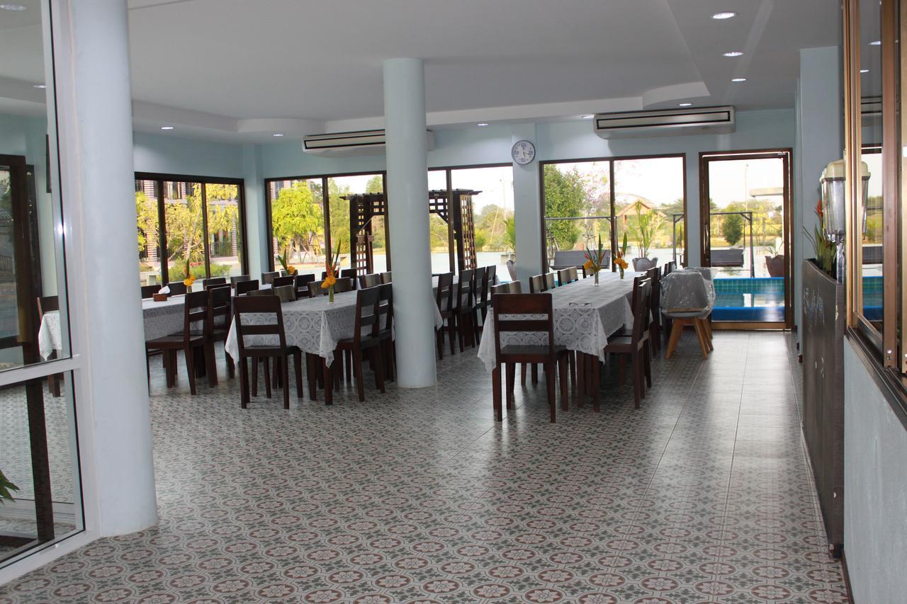Menam Resort Nakhon Pathom Ngoại thất bức ảnh